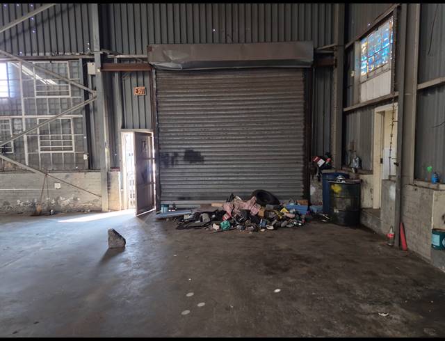 475M² MINI FACTORY TO LET IN DENVER